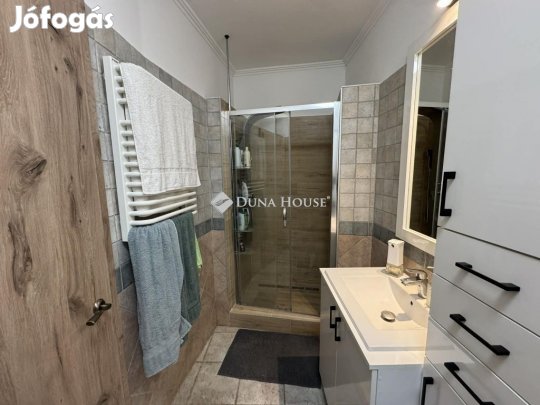 Kecskeméti eladó 58 nm-es lakás