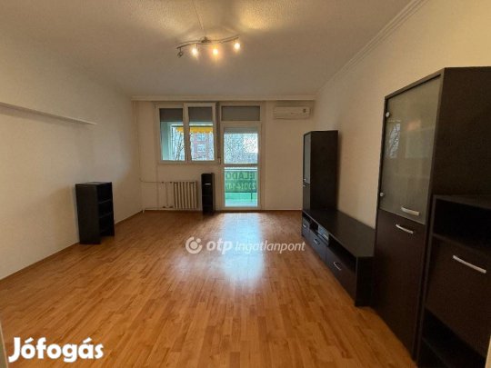 Kecskeméti eladó 63 nm-es lakás