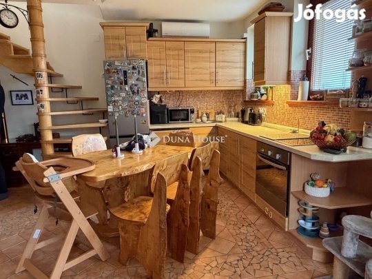 Kecskeméti eladó 72 nm-es lakás