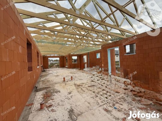 Kecskeméti eladó 95 nm-es ház