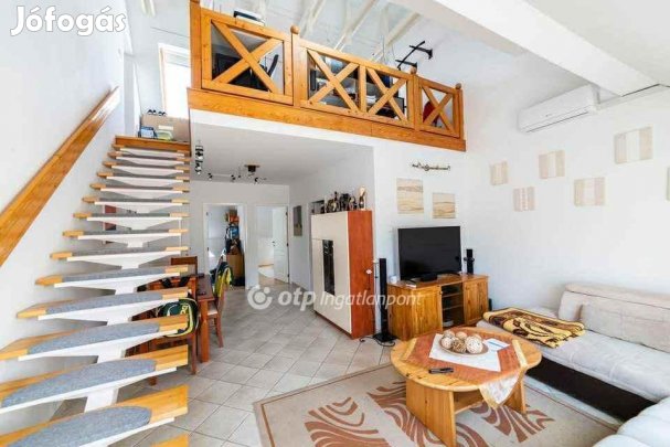 Kecskeméti eladó 96 nm-es lakás