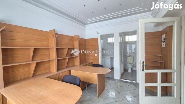 Kecskeméti kiadó 190 nm-es ház