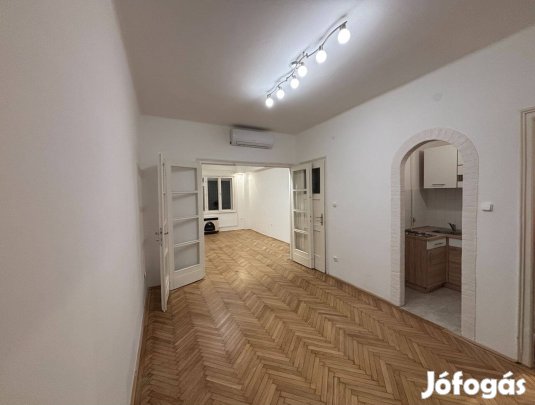 Kedvező áron, azonnal kiadható vagy költözhető, felújított lakás eladó