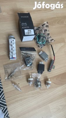 Keeway motor alkatrész 2T