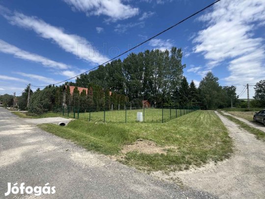 Kehidakustányi saroktelek, várja hogy Ön vegye meg!