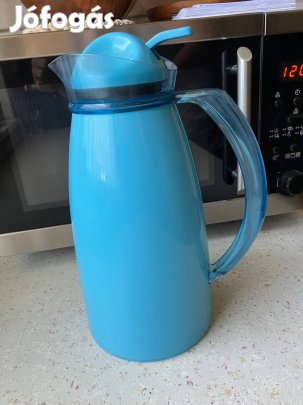Kék italtermosz