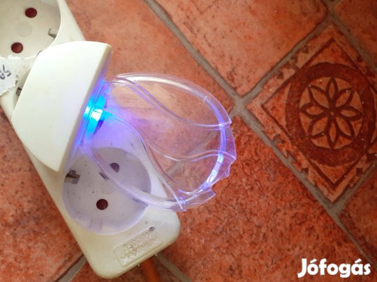 Kék ledes éjjeli fény lámpa