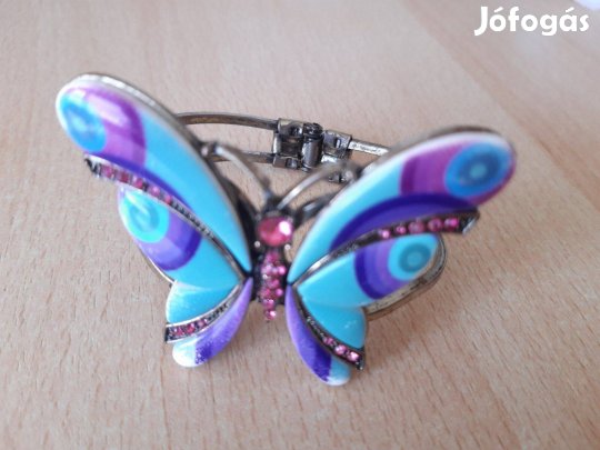 Kék pillangós karkötő