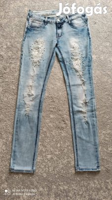 Kék sztreccses szaggatott, csipkés farmer