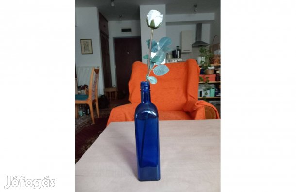 Kék üveg, palack, váza