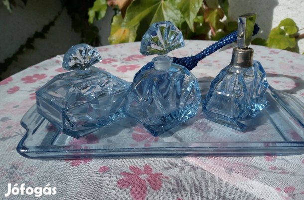 Kék üveg hibátlan pipere szett kristály art deco