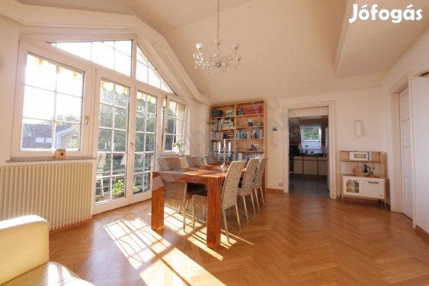 Kelenhegyi úton három hálószobás lakás
