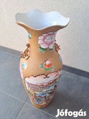 Keleti padlóváza kínai motívumokkal