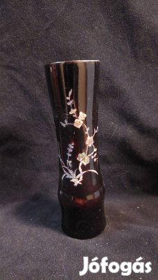 Keleti váza gyöngyház díszítéssel