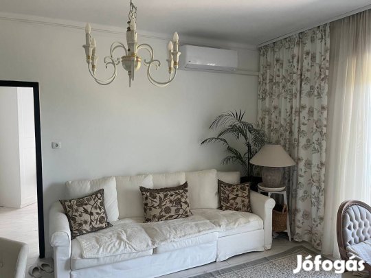 Kellemes hangulatú, TELJESKÖRŰEN FELÚJÍTOTT lakás Újpesten  Örökpanor