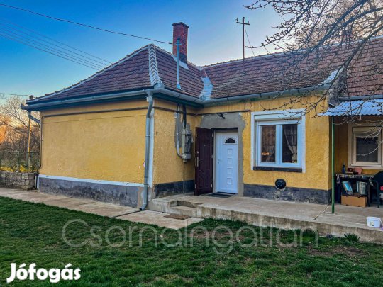 Kemenesszentpéter - 2 szoba nappalis természetközeli ház eladó