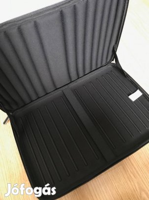 Kemény falú laptop notebook tok táska