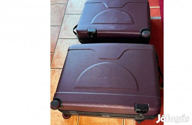 Kemény fedelű bőrönd kiváló állapotban