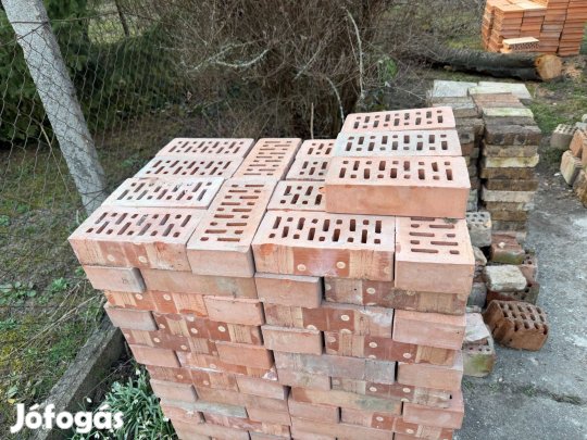 Kéménytégla, válaszfal tégla, kisméretű tégla