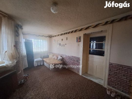 Kenderesi 100 nm-es ház eladó