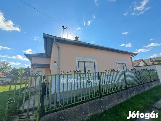 Kenderesi eladó 92 nm-es ház