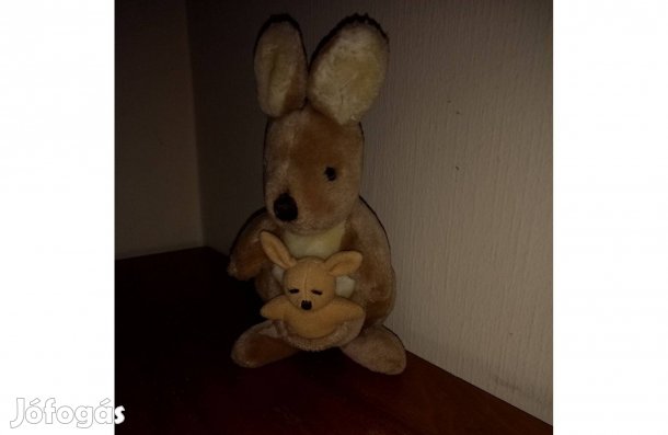 Kenguru Zsebibabával eladó