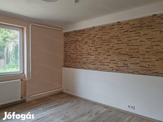 Kengyelen 80 nm-es, részben felújítandó családi ház eladó!