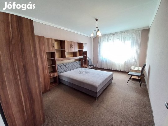 Kényelmes 2 szobás lakás várja Önt!