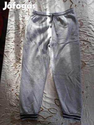 Kényelmes Szürke Szabadidőnadrág L-es Vadonatúj állapotban