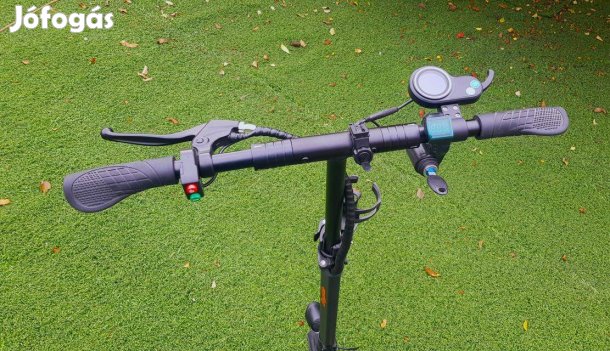 Kényelmes és biztonságos elektromos roller 10 colos kerék