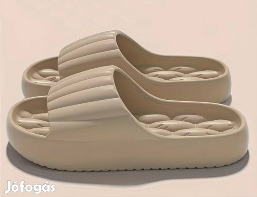 Kényelmes puha fürdőszobai papucs, bézs színben, 40-es