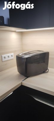 Kenyérsötő Gorenje BM 1200 BK