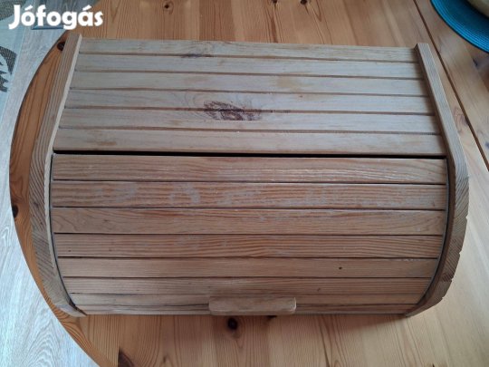 Kenyértartó IKEA fából
