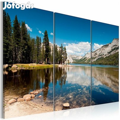 Kép - Kristálytiszta hegyvidéki tó