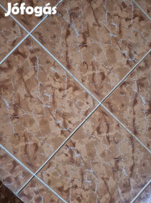 Képen látható járólapot Keresem