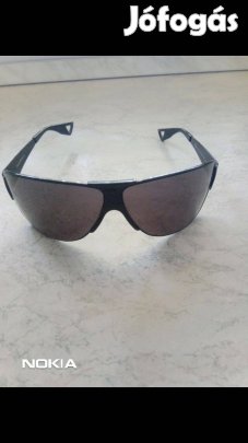 Kepen latot napszemuveg elado