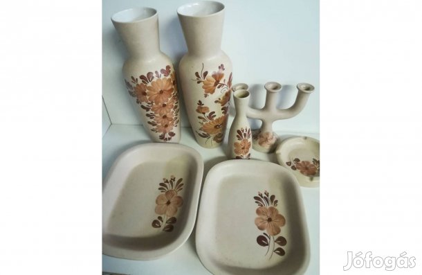 Kerámia dísztárgyak, padlóvázák, tálak, gyertyatartó