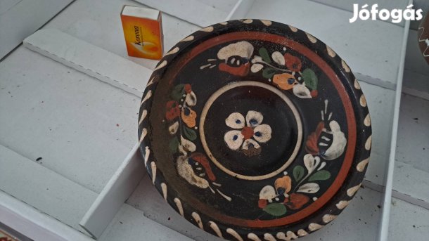 Kerámia fali tányér virágos