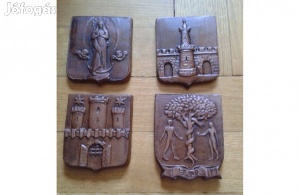 Kerámia falidísz magyar városok jelképeivel