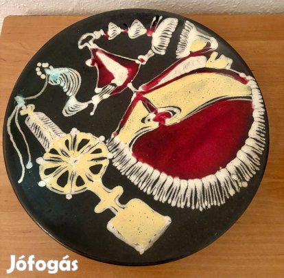 Kerámia falitányér