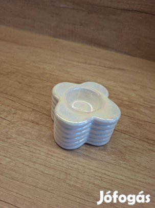 Kerámia fehér irizáló virágszirom alakú gyertyatartó eladó Pécsen