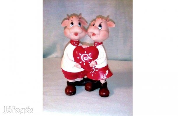 Kerámia figura Új " Szerelmespár " Hibátlan! Méret: 12 cm x 8,5 cm