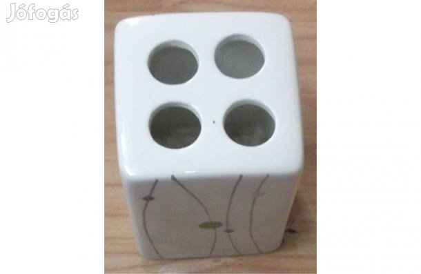 Kerámia fogkefetartó 4 tároló hellyel