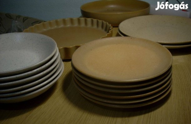Kerámia hibátlan tálalók-tányérok