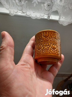 Kerámia pálinkás pohár és kistányér Gránit jelzéssel egybe a kettő