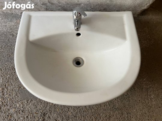 Kerámiamosdó 55x46cm fehér, csappal