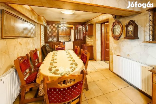 Kerecsendi 200 nm-es ház eladó