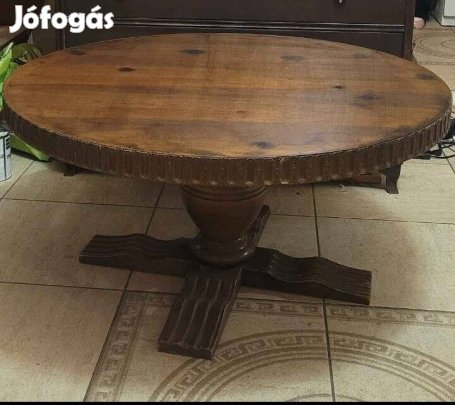 Kerek dohányzó asztal