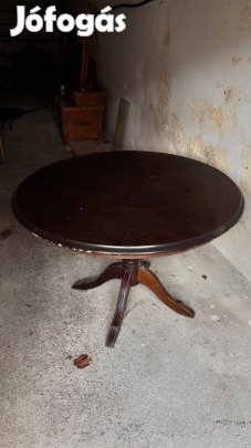 Kerek étkezőasztal