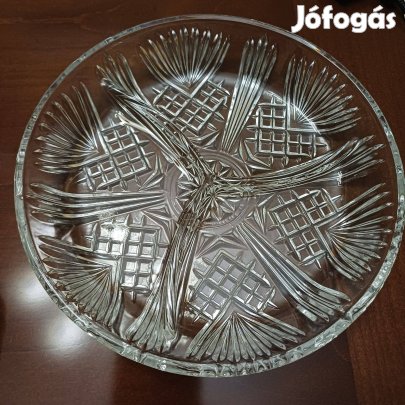 Kerek kristály kínáló